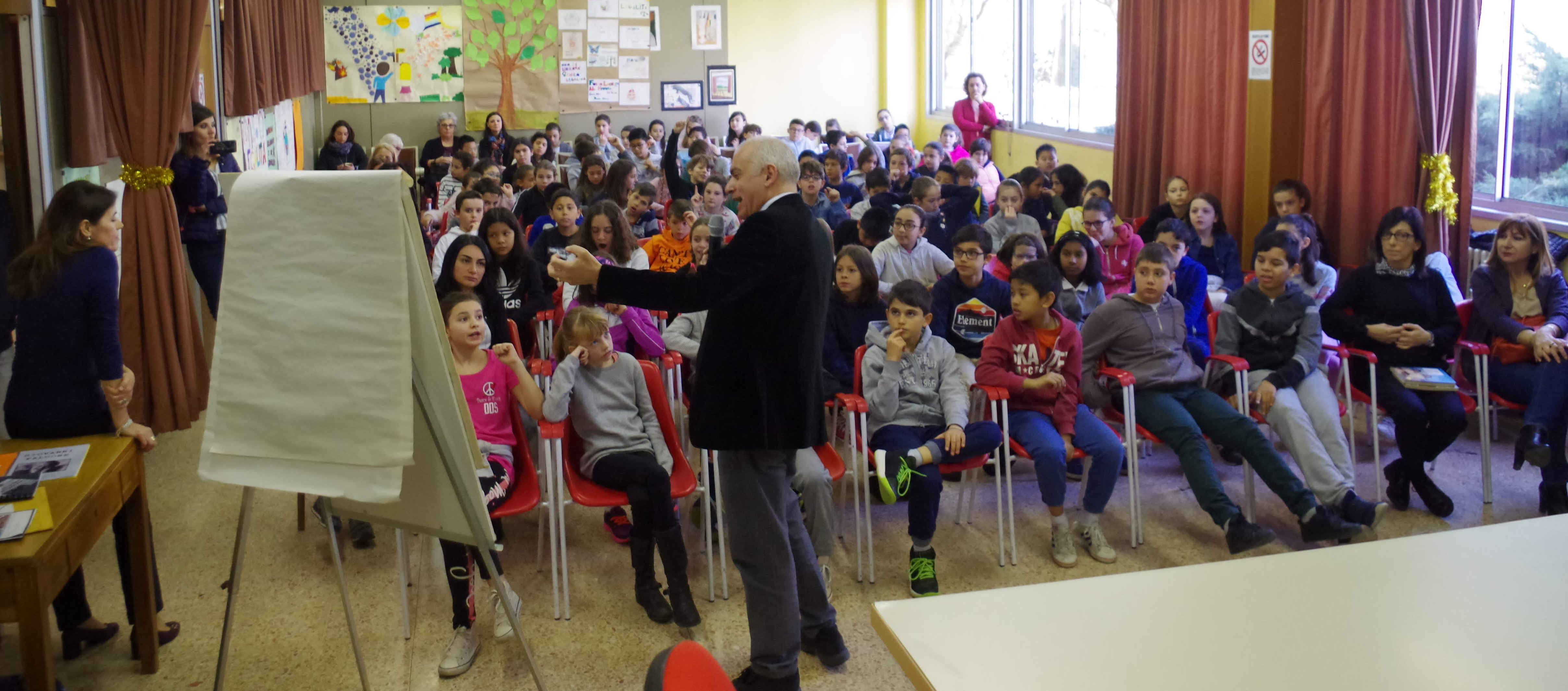 L’Avvocato Giovanni Chinnici incontra gli alunni del Tolstoj